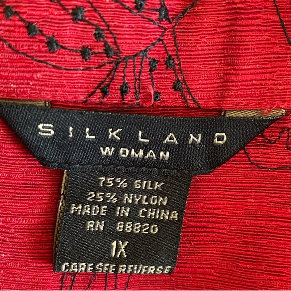 SILKLAND Ruby Red with Black Embroidered Detail Button Front Jacket Size 1X - Picture 4 of 4